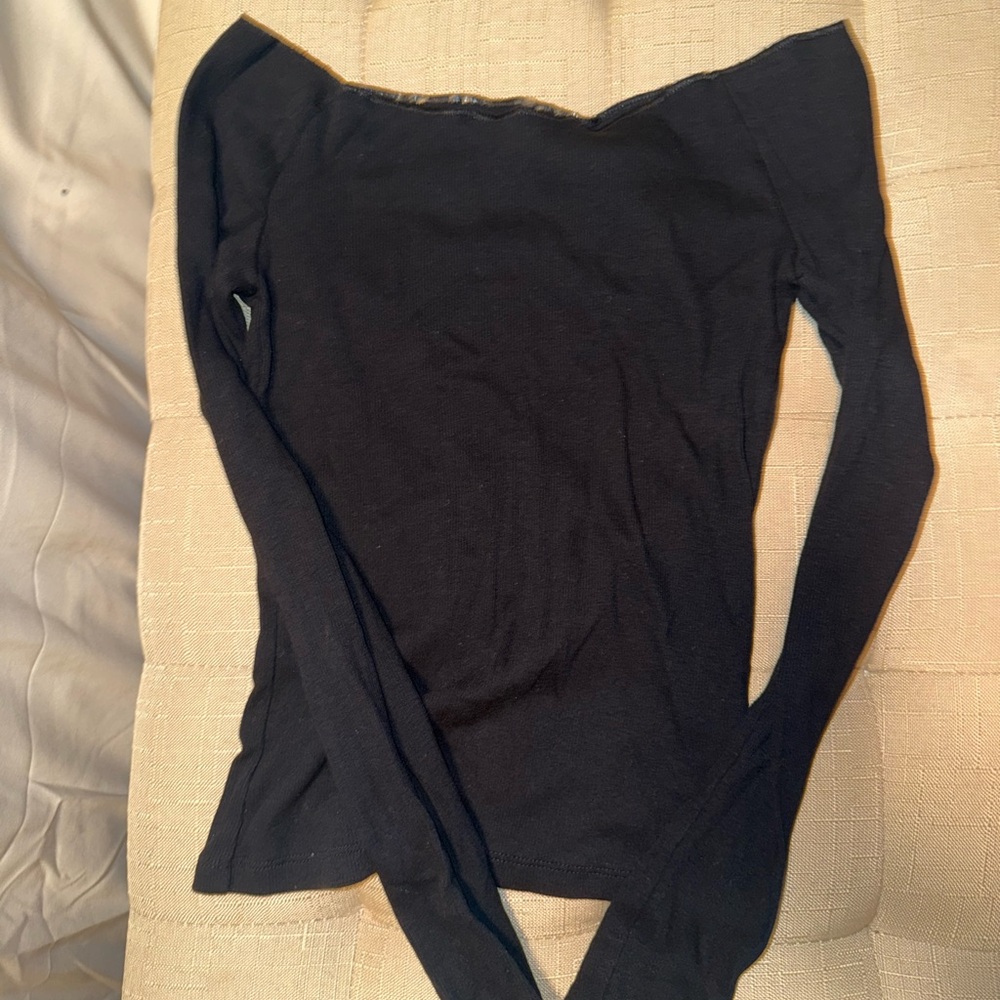 Aritzia Black Long Sleeve Top